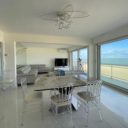 Apartment Grand T3 Avec 2 Terrasses Et Acces Direct - Fr-1-420-129 *