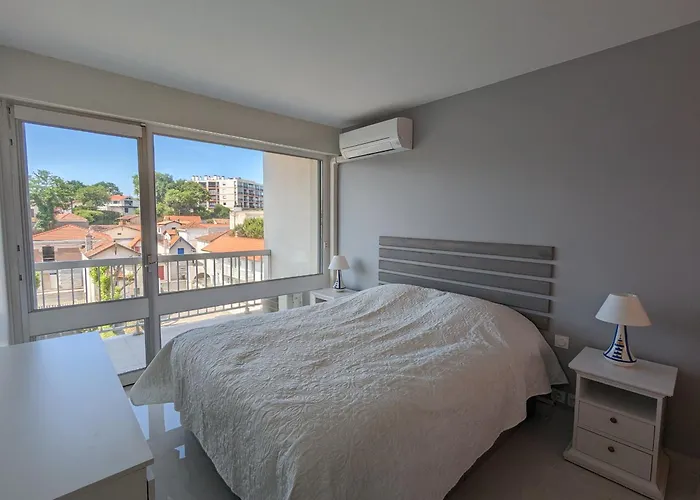 Apartment Grand T3 Avec 2 Terrasses Et Acces Direct - Fr-1-420-129