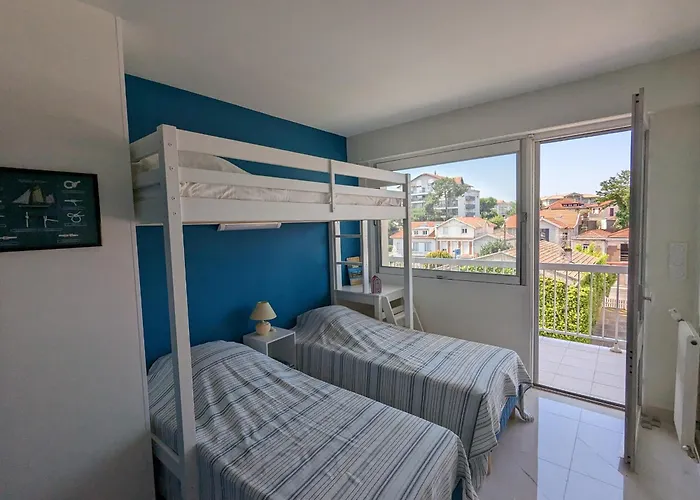 Apartment Grand T3 Avec 2 Terrasses Et Acces Direct - Fr-1-420-129