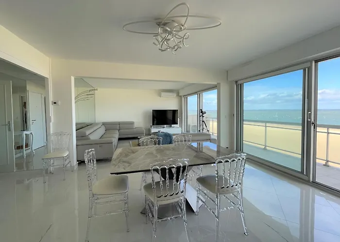 Apartment Grand T3 Avec 2 Terrasses Et Acces Direct - Fr-1-420-129 *